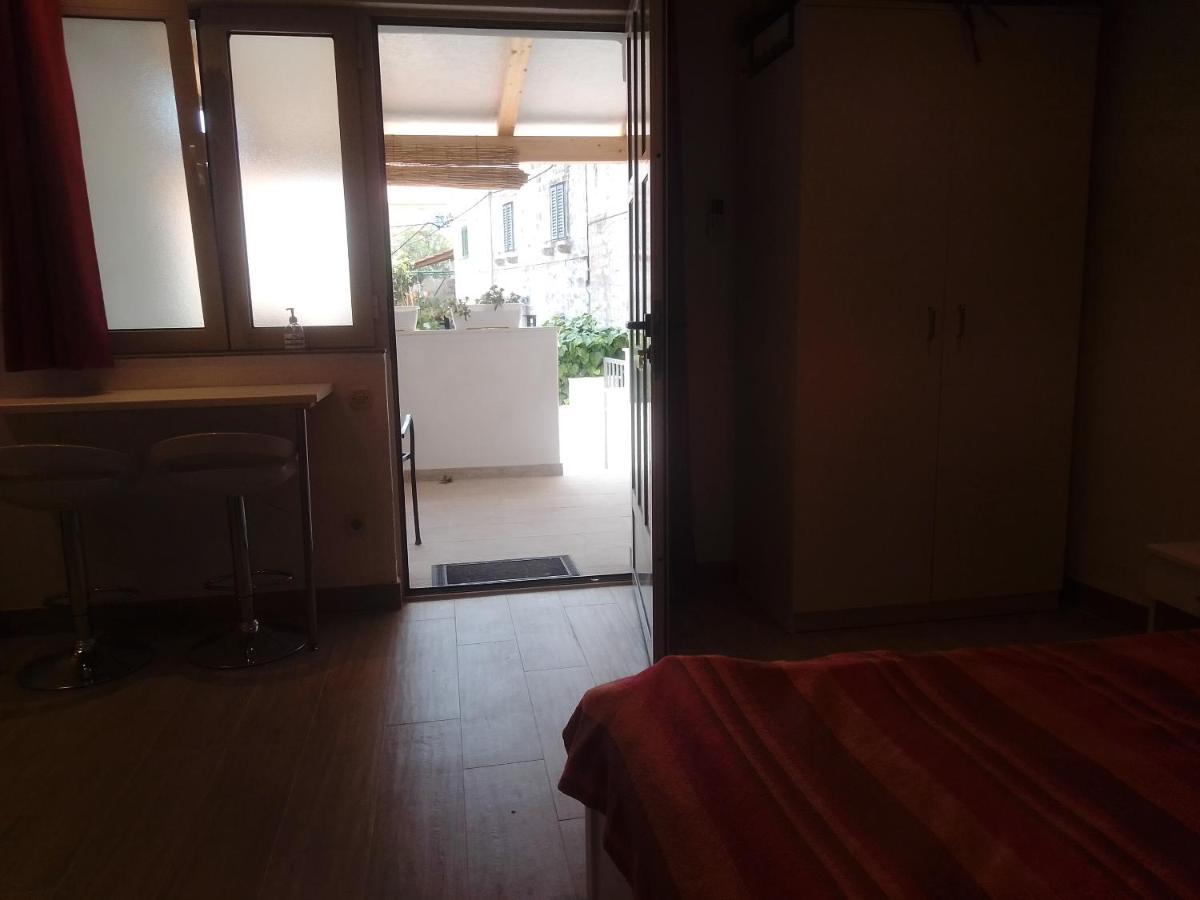 Apartments Haracic Hvar Town Bagian luar foto
