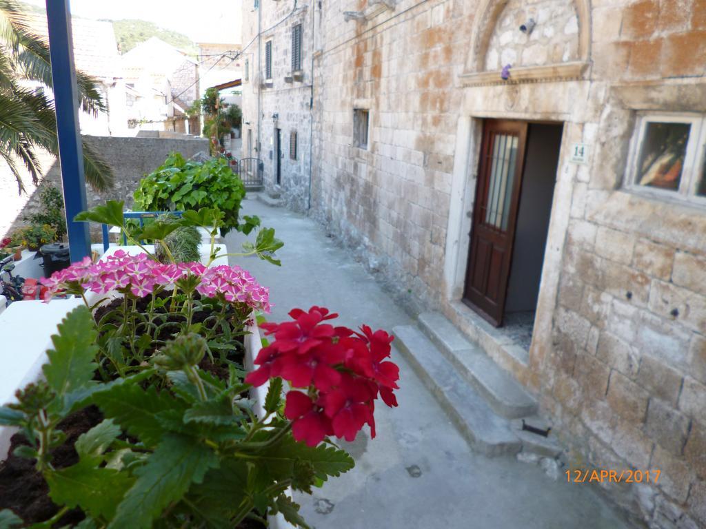 Apartments Haracic Hvar Town Bagian luar foto